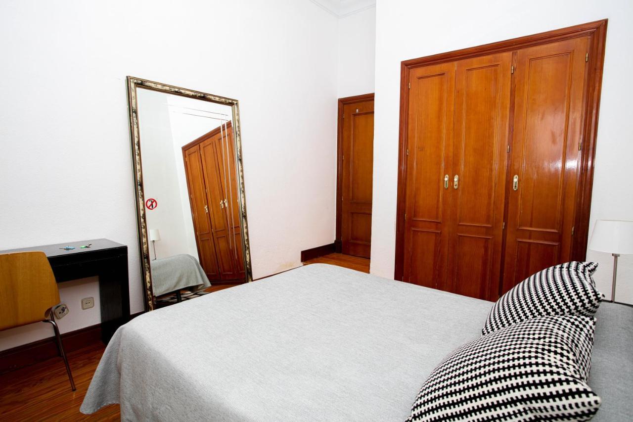 Lofts Puerta Del Sol Appartement Madrid Buitenkant foto