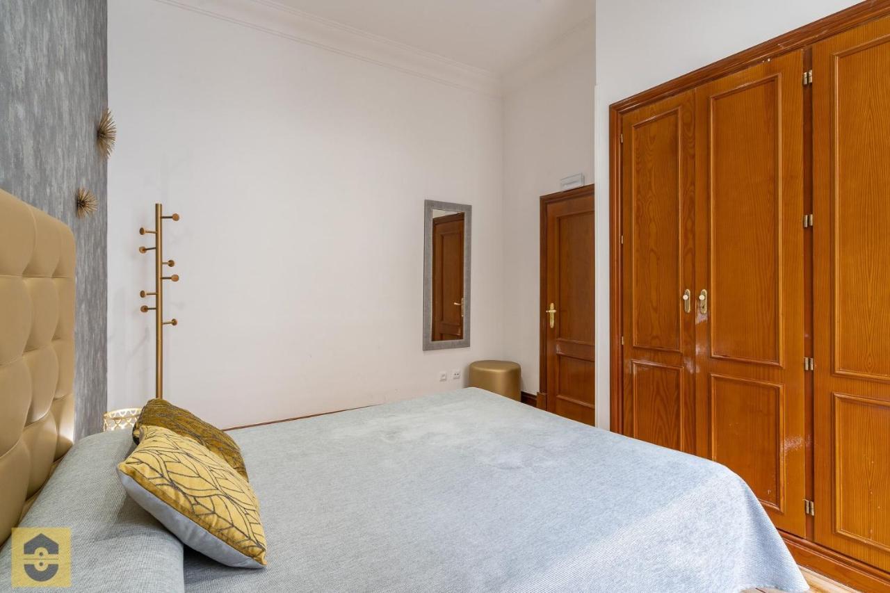 Lofts Puerta Del Sol Appartement Madrid Buitenkant foto